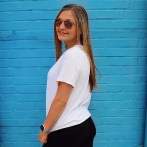 Meet your Posher, Alexis